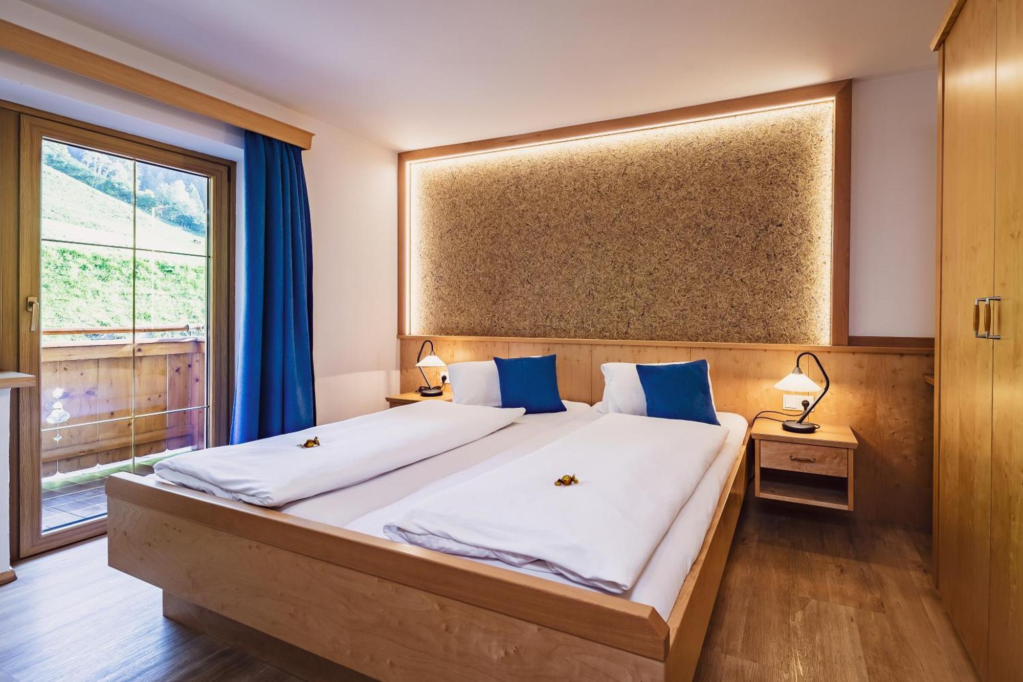 Panorama Hotel Guggenbichl - Inkl Sommerkarte, Einmaliger Eintritt Ins Tauern Spa & Bester Ausblick Ueber Kaprun Exteriér fotografie
