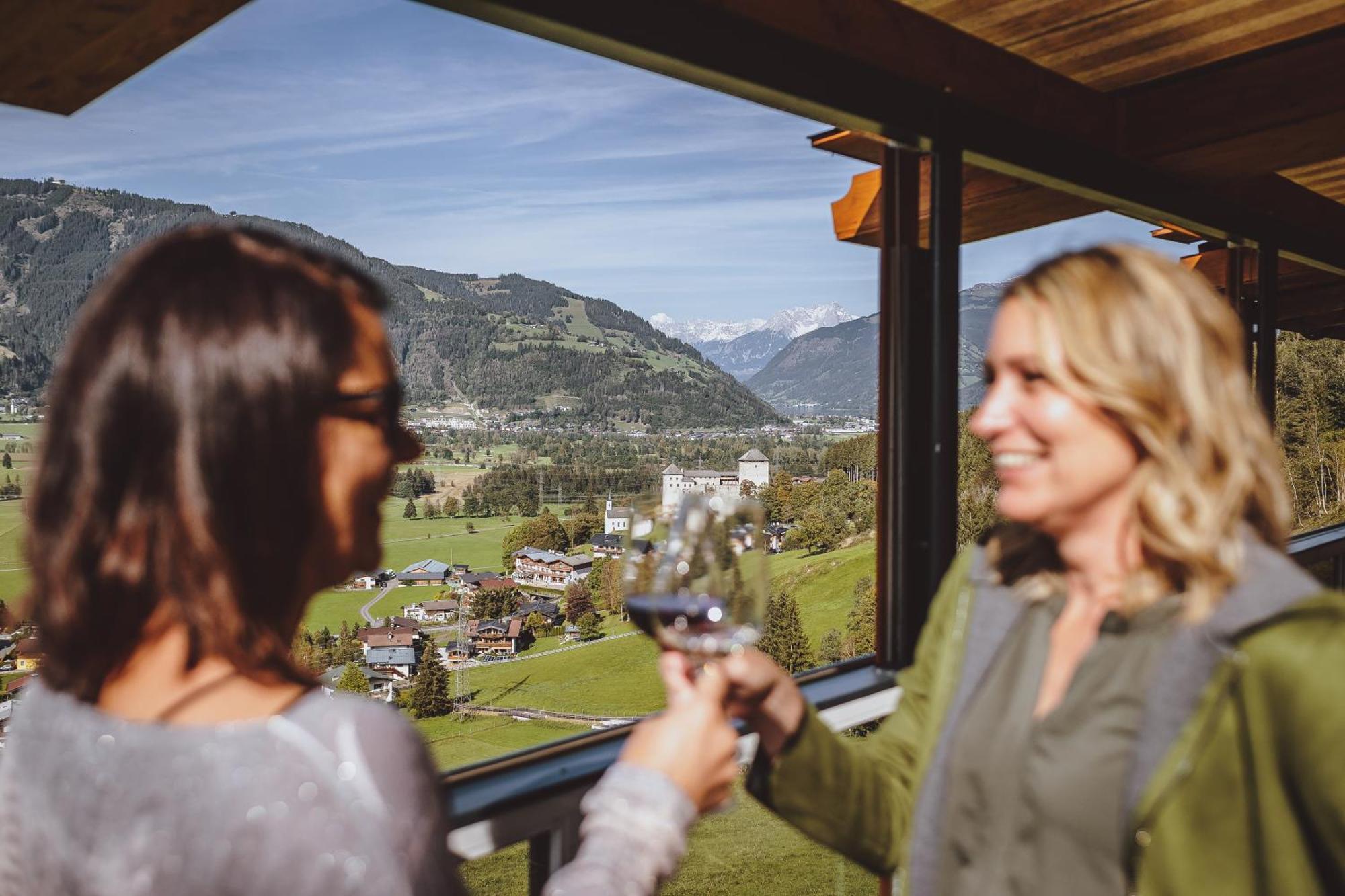 Panorama Hotel Guggenbichl - Inkl Sommerkarte, Einmaliger Eintritt Ins Tauern Spa & Bester Ausblick Ueber Kaprun Exteriér fotografie
