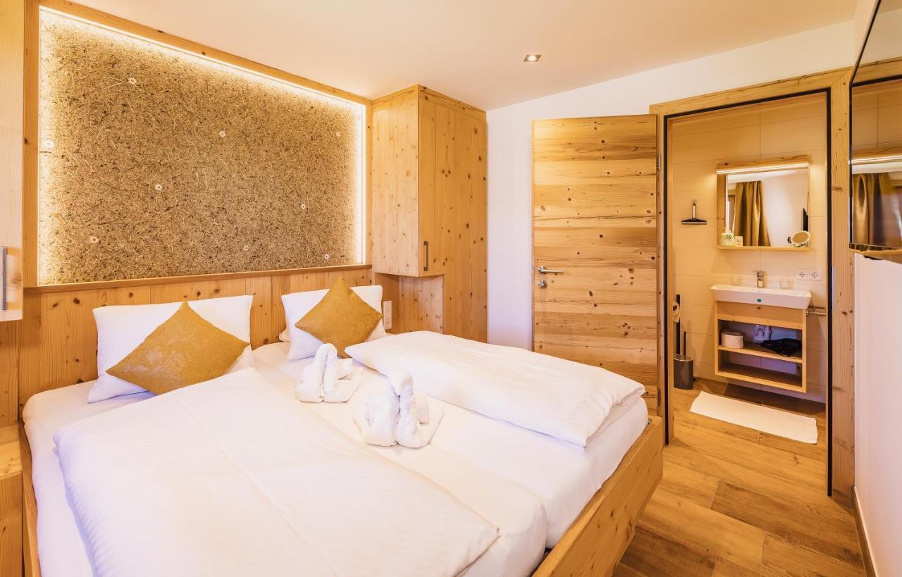 Panorama Hotel Guggenbichl - Inkl Sommerkarte, Einmaliger Eintritt Ins Tauern Spa & Bester Ausblick Ueber Kaprun Exteriér fotografie